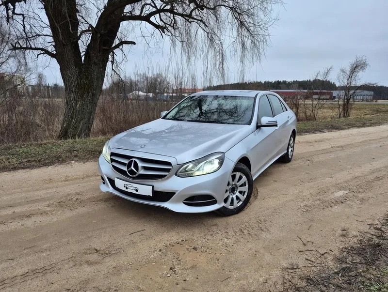 Mercedes E220 - Image 1